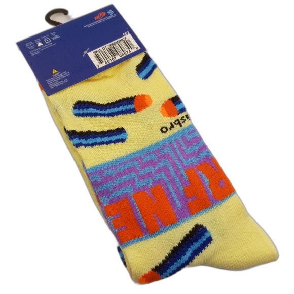 NERF Crew Socks Blaster Darts Novelty Gift Hasbro Yellow Fits Men Shoe 6-12 - Picture 2 of 3
